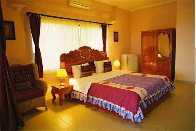Golden Rooster Hotel Sihanoukville Ruang foto