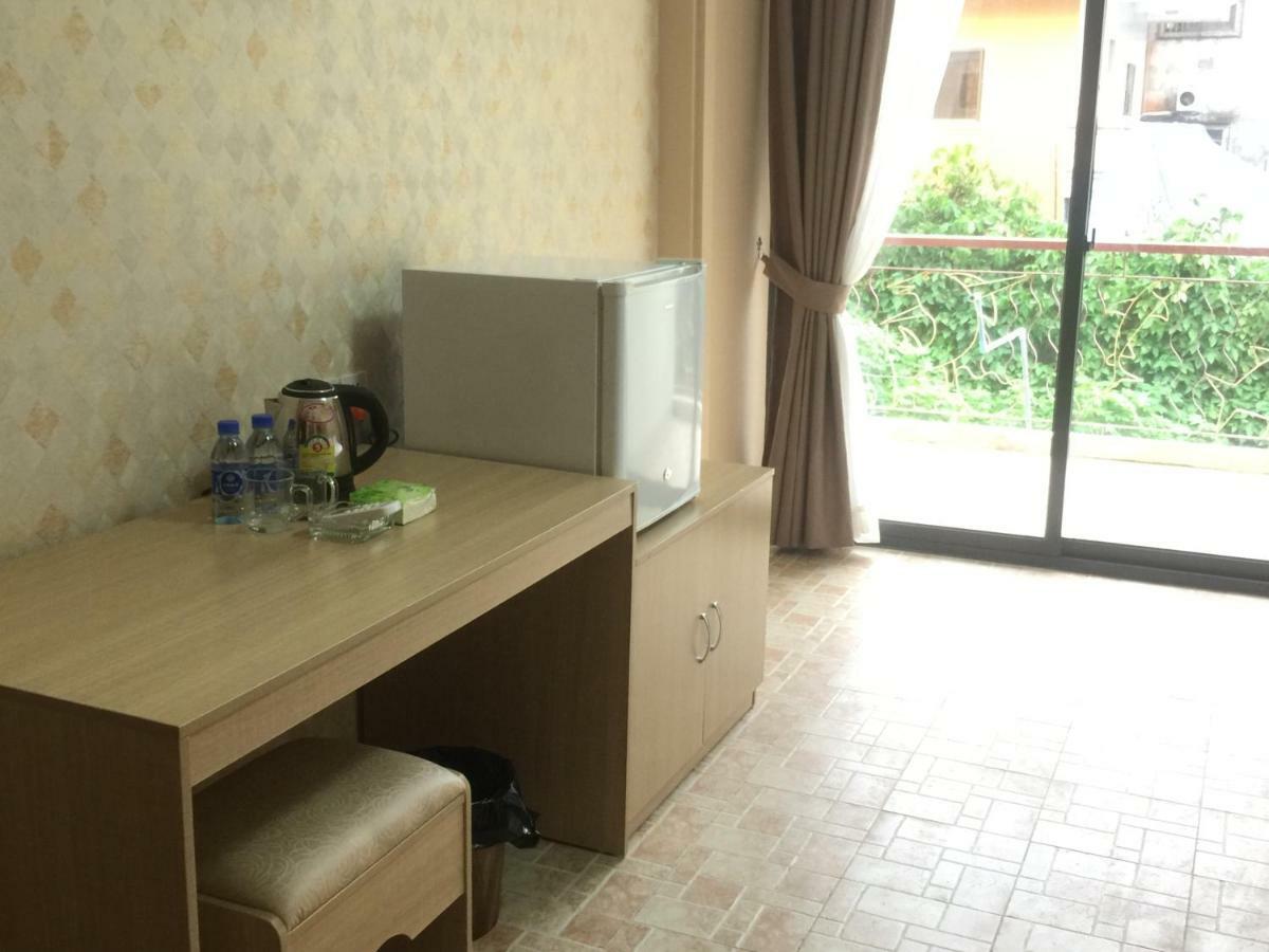 Golden Rooster Hotel Sihanoukville Bagian luar foto